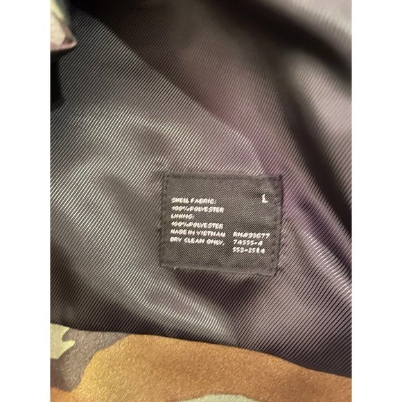 Mens J. Ferrar Camo Vest - Picture 6 of 6